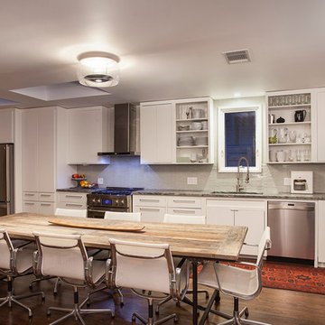 Lance Yeary, Designer: Modern Bungalow
