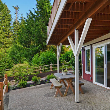 Renovated Waterfront Home