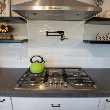 Contemporary Kitchen Remodel in Escalon (kitchenCRATE Custom S. Van Allen Rd.)