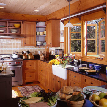 Farmhouse Kitchen Post and Beam
