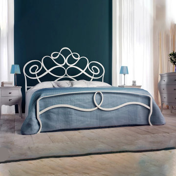 Arabesco wrought iron king size bed by Cosatto Letti