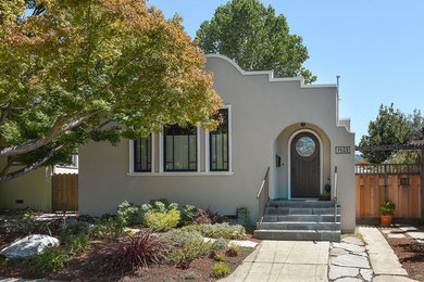 Example of an exterior home design in San Francisco