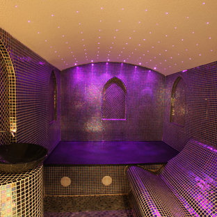 ロンドンのトラディショナルスタイルのおしゃれなホームジムの写真