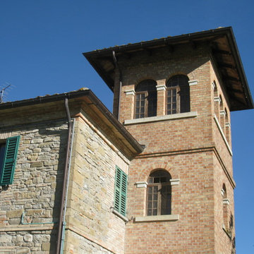 For sale farmhouse in Sant'Angelo in Vado, Le Marche, central Italy