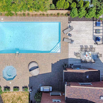 Thornhill - Poolside Entertaining