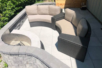 Transitional patio photo in Seattle