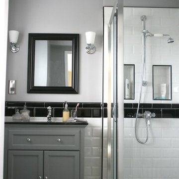 Monochromatic bathroom