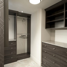 Master a Walk-In Closet