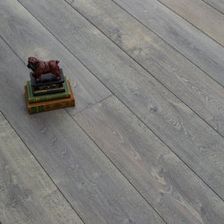 Ch&acirc;teau Capri (Reactive Stained, European Oak) - 床材