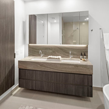 Port Credit Penthouse – Master Ensuite