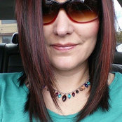 Lisa Douris's photo