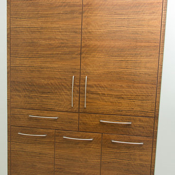 Clean and Modern Mozambique Bathroom