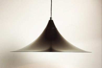 Elegant black pendant lamp from the 1970’s.