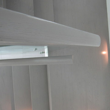 Modern Glass Staircase. Modern Duran