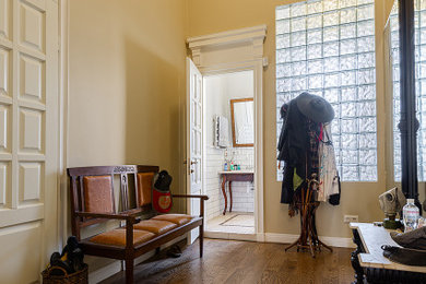 Example of an eclectic entryway design in Boston