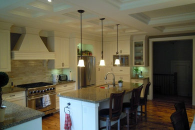 Kitchen - modern kitchen idea in Vancouver