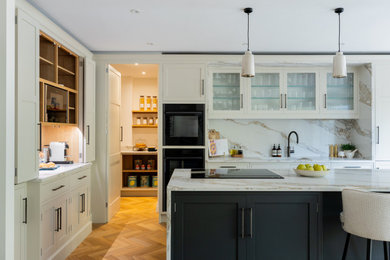 Inspiration for a classic kitchen in Hertfordshire.