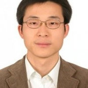 Yuxiang Luo's photo