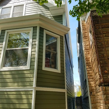 Chicago, IL 60625 James Hardie Siding Heathered Moss Exterior