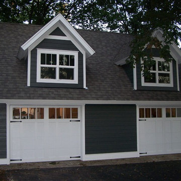 Detached Garage