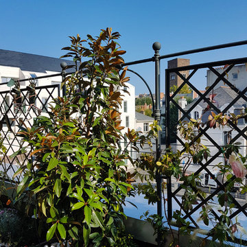 Vue rapprochée de la terrasse sur l'extérieur
