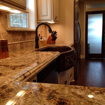 Fulshear Farmhouse Kitchen
