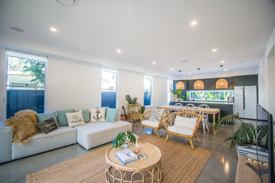 Beach style home design in Wollongong.