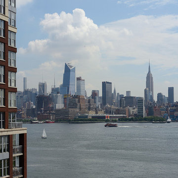 Meticulously maintained 1 bedroom, 1½ bath condo that has it all!