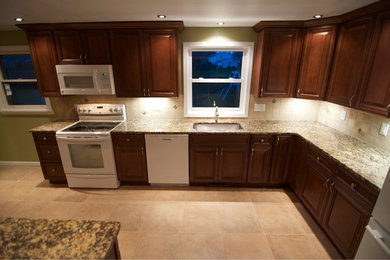 Inspiration for a timeless kitchen remodel in New York