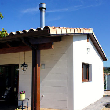 CASA CON ESTRUCTURA DE MADERA FLORADES