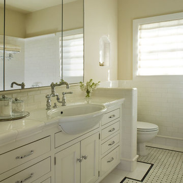 A Vintage Style White Bathroom