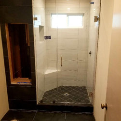 Norumbega - Monrovia - Shower Doors