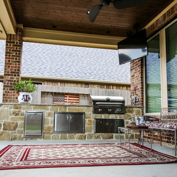 Pergola and Outdoor Kitchen: Fulshear, TX