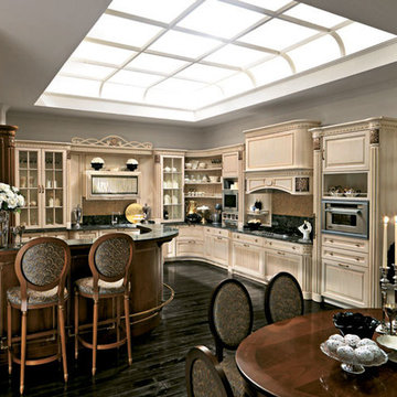 Luxury Italian Custom Made Kitchens by Martini Mobili