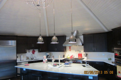 Inspiration for a timeless kitchen remodel in Atlanta