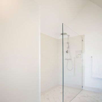 Minimal Crisp Shower
