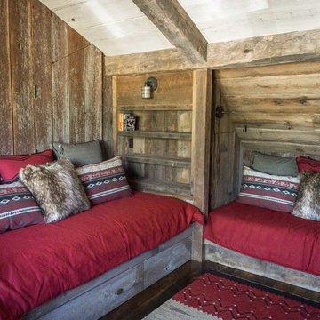 Built In Bunk Room- Allenspark Bunkhouse