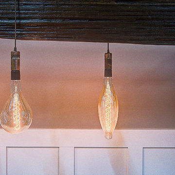 1800's East Tennessee 11' Triangle Beam Custom-Made Vintage Light