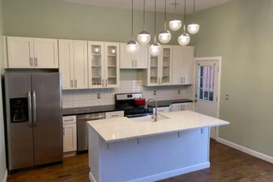 Example of a kitchen design in New York