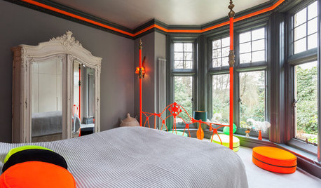 Suivez le Guide : Un appartement ose les couleurs sombres