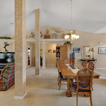 72 W Shipwreck Rd
