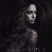 Alicia Dove's photo
