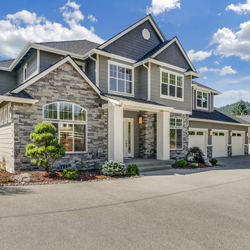 Luxury Traditional House Plan 5893