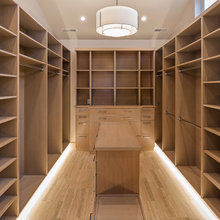 Master Suite bed, bath, closet