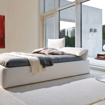 Bed / Lit