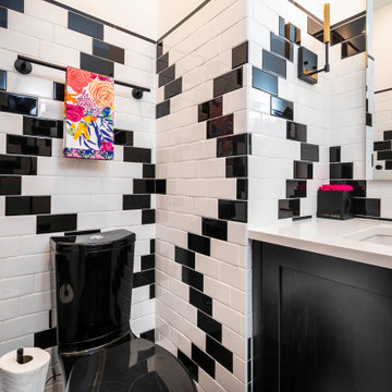 Fun Zig Zag Black and White Powder Bath
