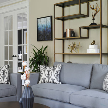 West Side Family Room & Dinette