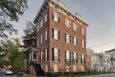 The Saussy Mansion -- Historic Savannah