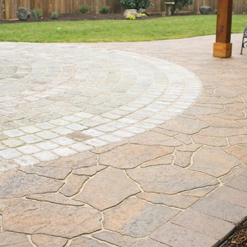 Belgard Arbel paver joined up to a 24 foot wide paver circle.