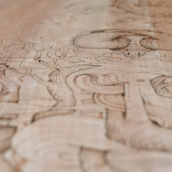 Table basse pyrograv&eacute; - Coffee Tables